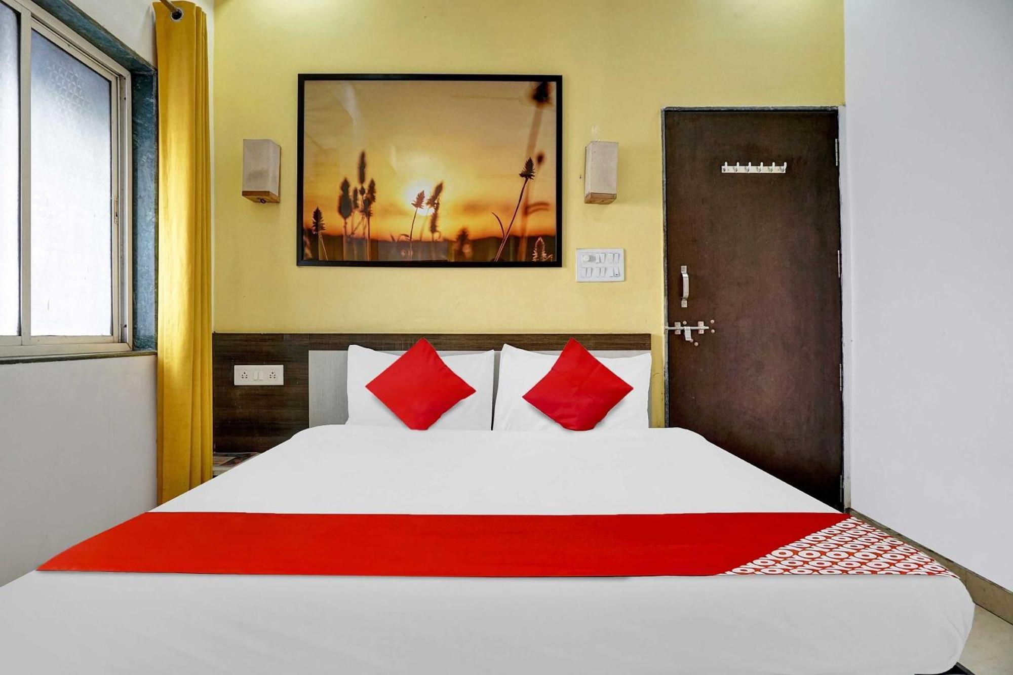 Hotel O Pimprii Stays Екстериор снимка