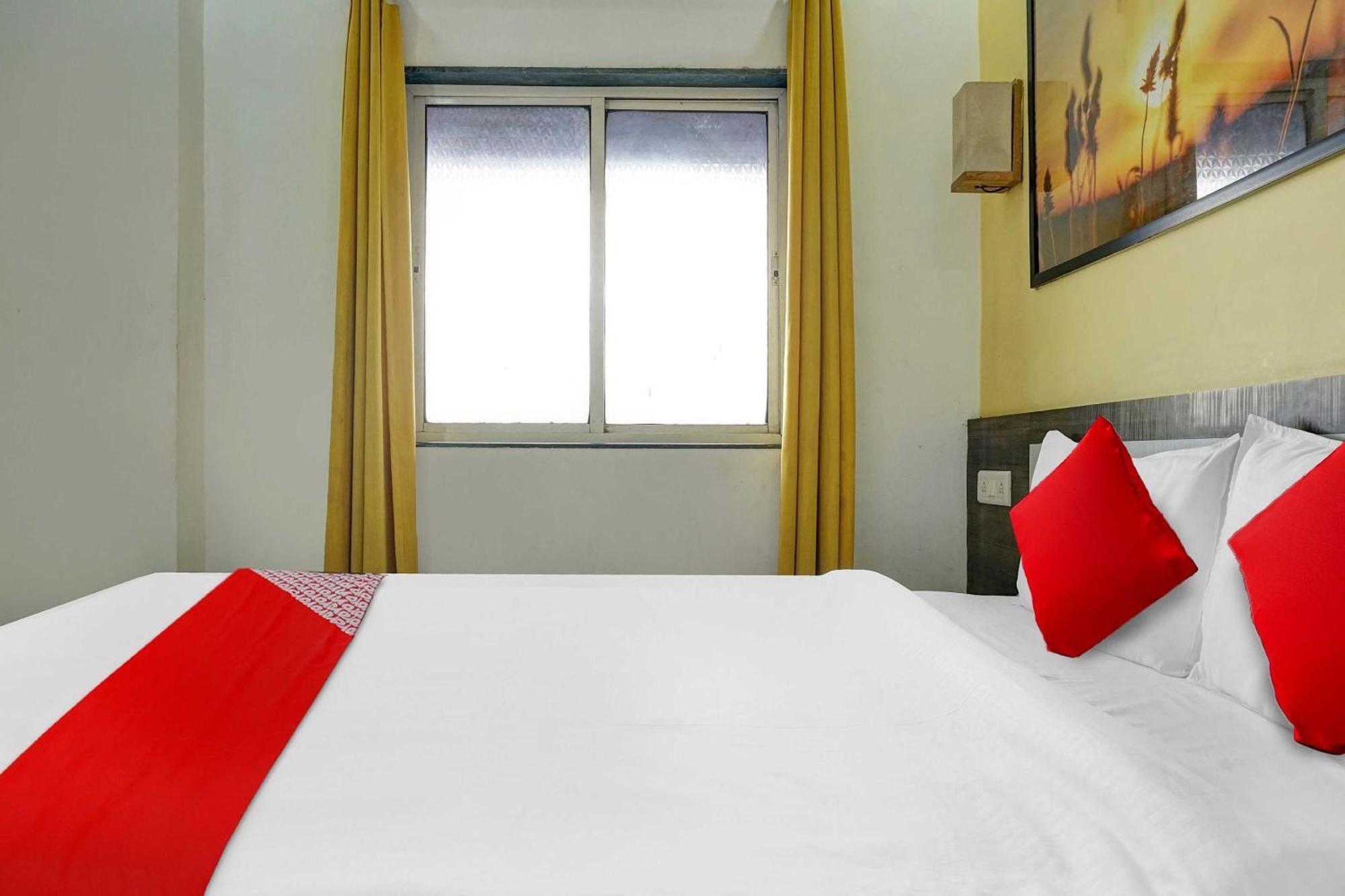 Hotel O Pimprii Stays Екстериор снимка